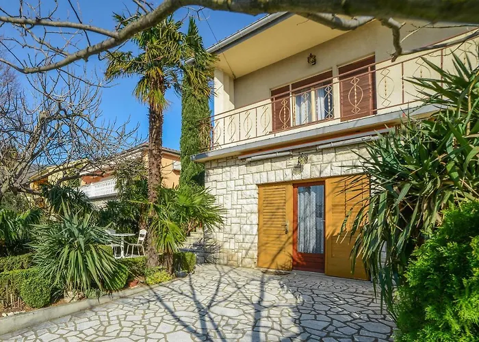 Antic 4255 بيت ضيافة 3*